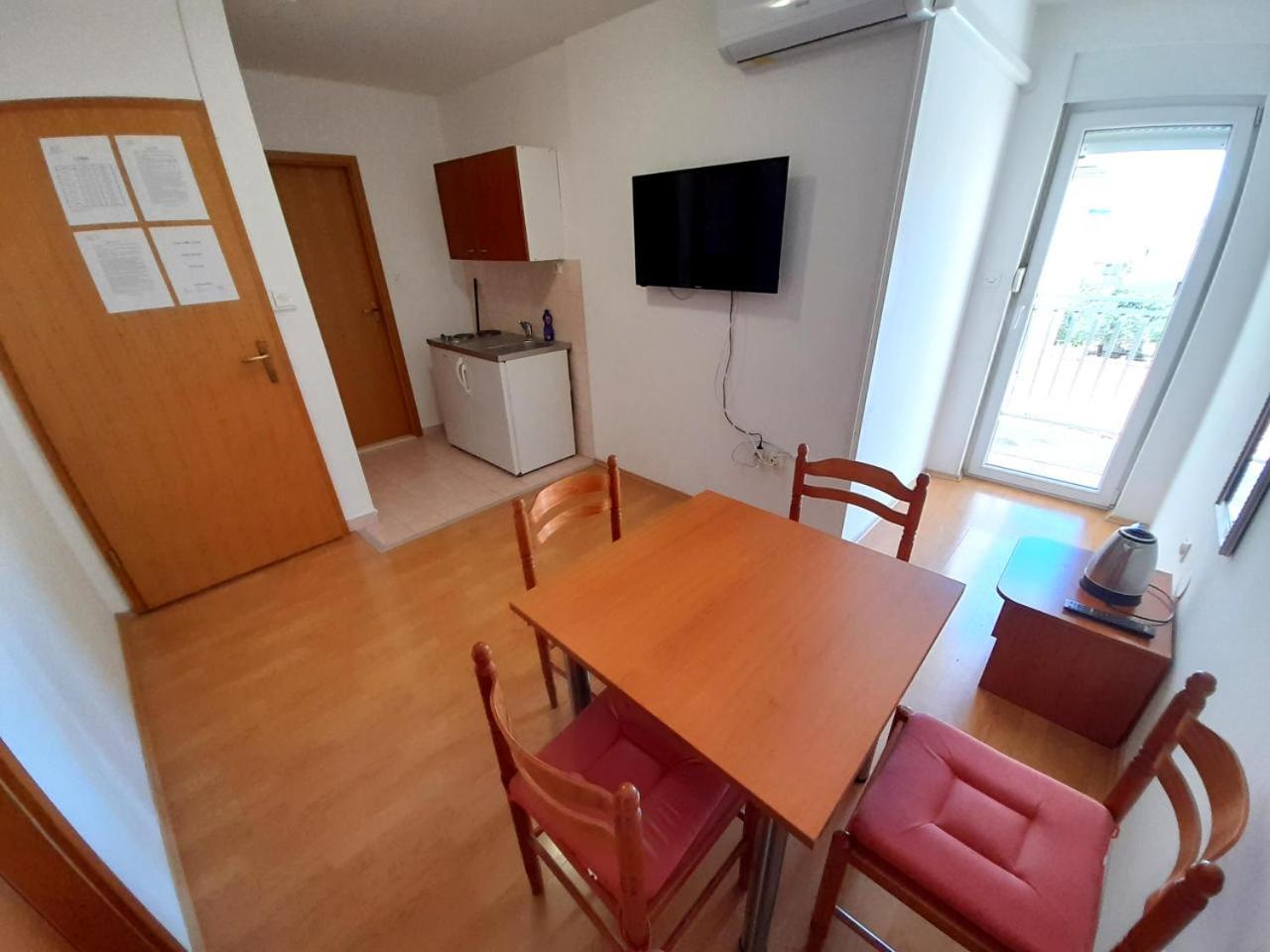 Apartments Nikolas Vodice Exterior photo
